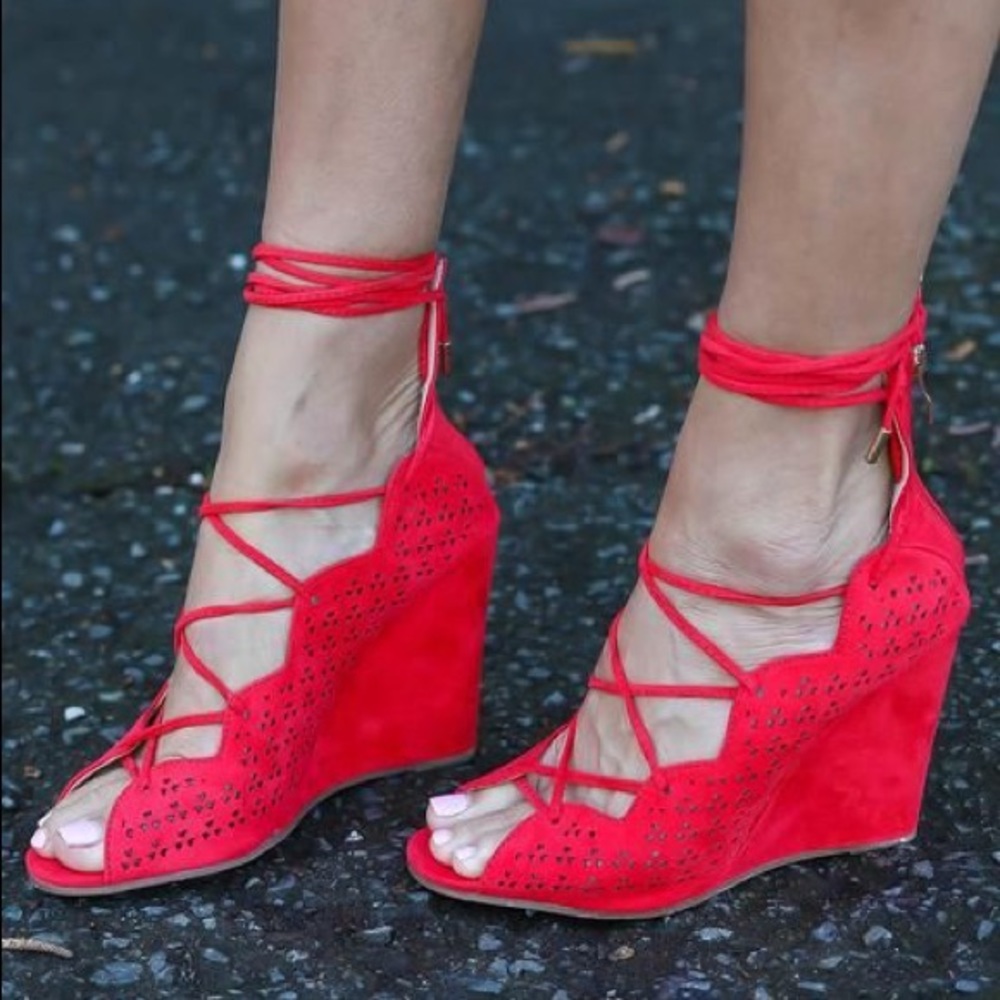NEVER WORN! Coral lace up espadrille wedges